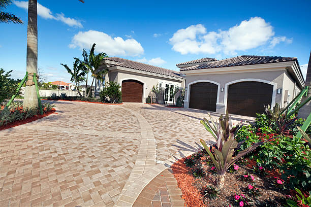 Best Residential driveway pavers in Le Grand, CA